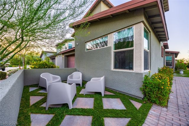 9696 Starlight Ridge Avenue, Las Vegas, NV 89148