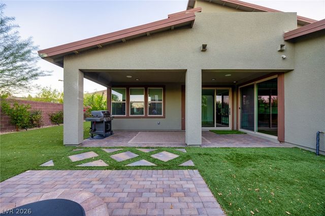 9696 Starlight Ridge Avenue, Las Vegas, NV 89148