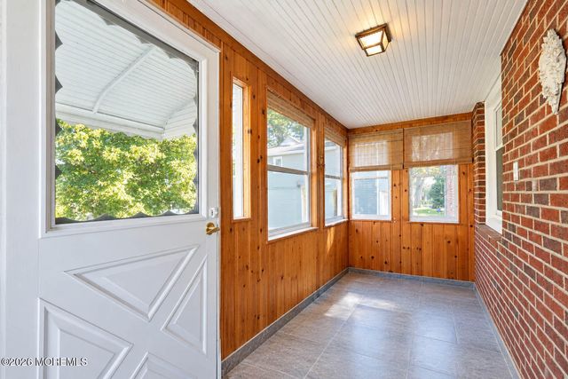 154 Locust Avenue, Garwood, NJ 07027