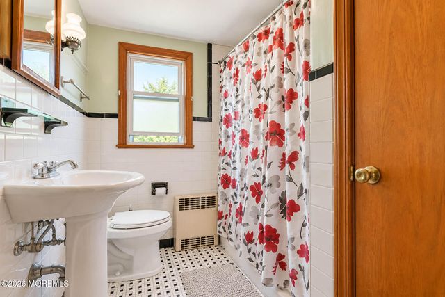 154 Locust Avenue, Garwood, NJ 07027