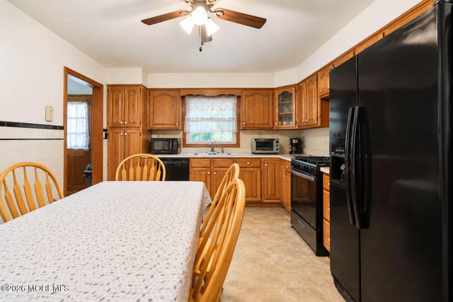154 Locust Avenue, Garwood, NJ 07027