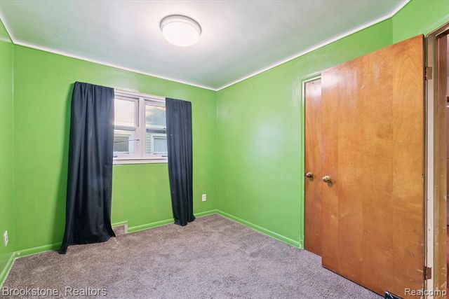 18383 Hazelwood Street, Roseville, MI 48066