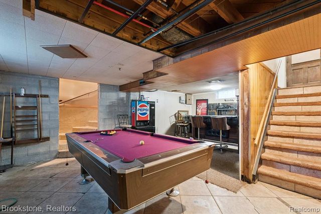 18383 Hazelwood Street, Roseville, MI 48066