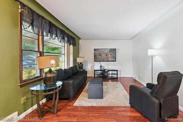 18383 Hazelwood Street, Roseville, MI 48066