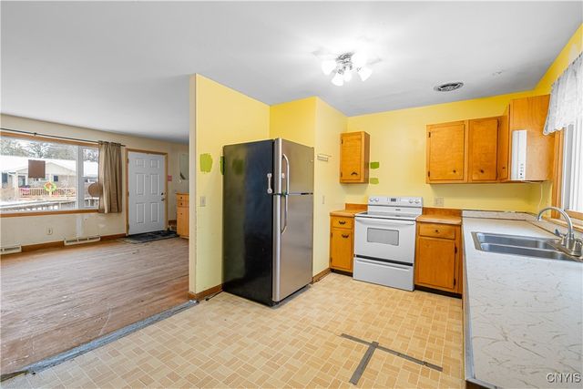 108 Dwight Drive, Rome, NY 13440