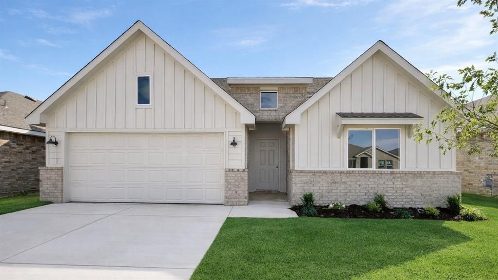 4921 Maleah Avenue, Noble, OK 73068