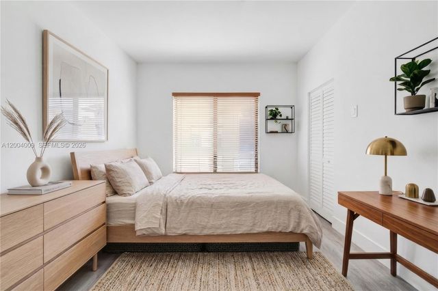 2152 SW 10th St, Miami, FL 33135