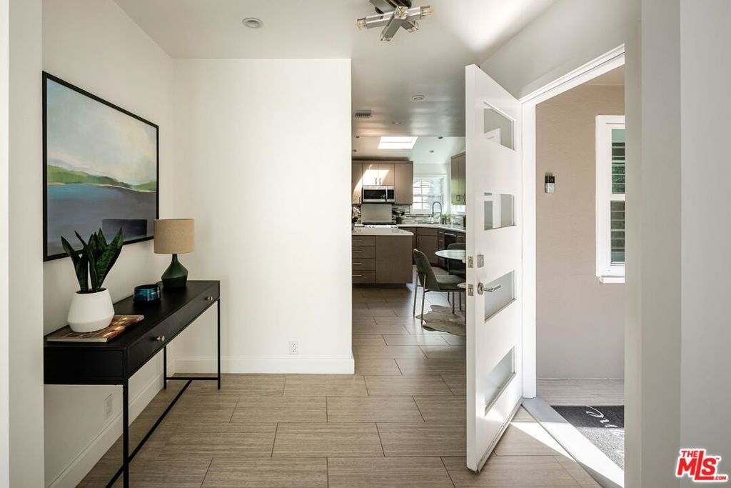 8963 Cynthia Street, West Hollywood, CA 90069 — photo 2
