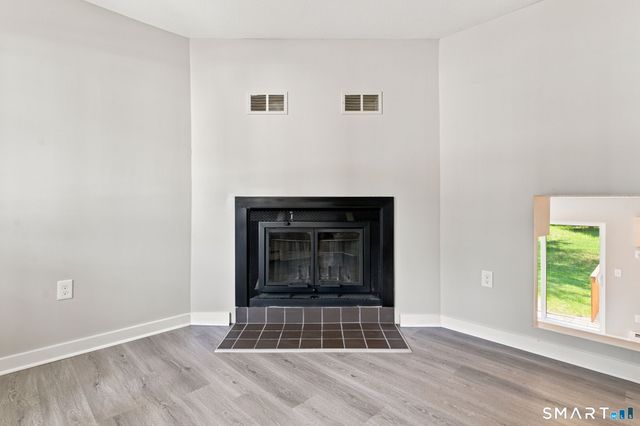 60 Old Town Road 190, Vernon, CT 06066