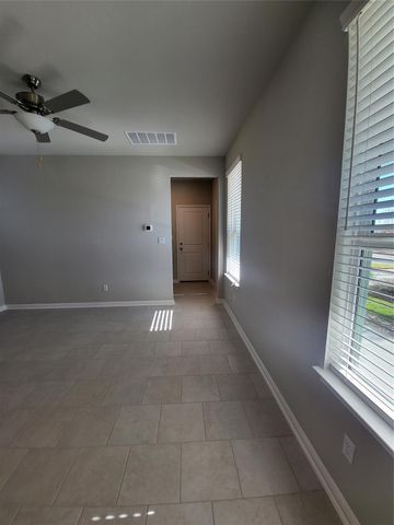 345 Aqua Springs Aly, Leander, TX 78641