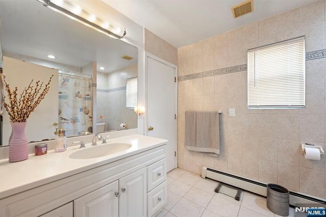 214 Palisade Avenue, Garfield, NJ 07026