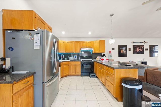 214 Palisade Avenue, Garfield, NJ 07026