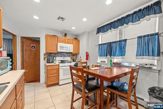 214 Palisade Avenue, Garfield, NJ 07026