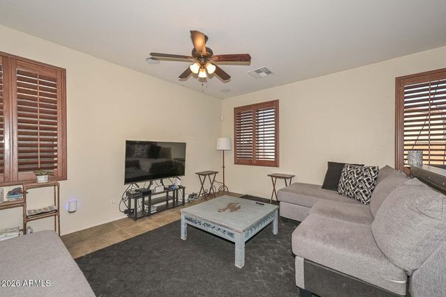 6924 W CARSON Road, Laveen, AZ 85339