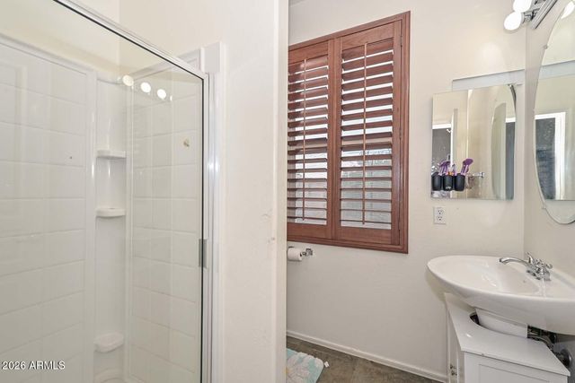 6924 W CARSON Road, Laveen, AZ 85339