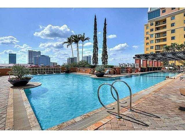 110 N Federal Highway, Fort Lauderdale, FL 33301