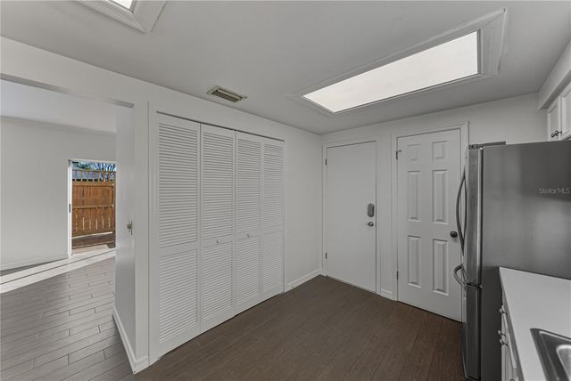 307 S BUNGALOW PARK AVENUE B, Tampa, FL 33609