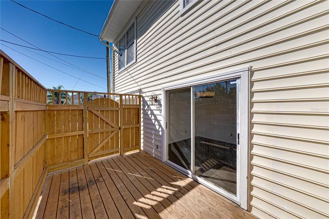 307 S BUNGALOW PARK AVENUE B, Tampa, FL 33609