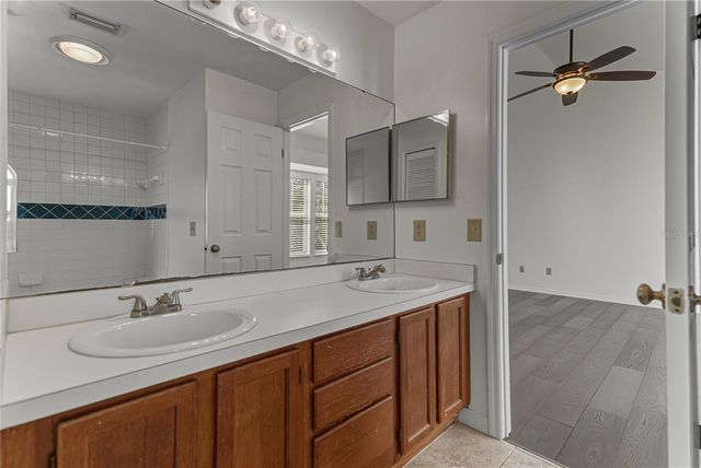 307 S BUNGALOW PARK AVENUE B, Tampa, FL 33609