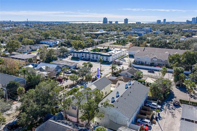 307 S BUNGALOW PARK AVENUE B, Tampa, FL 33609