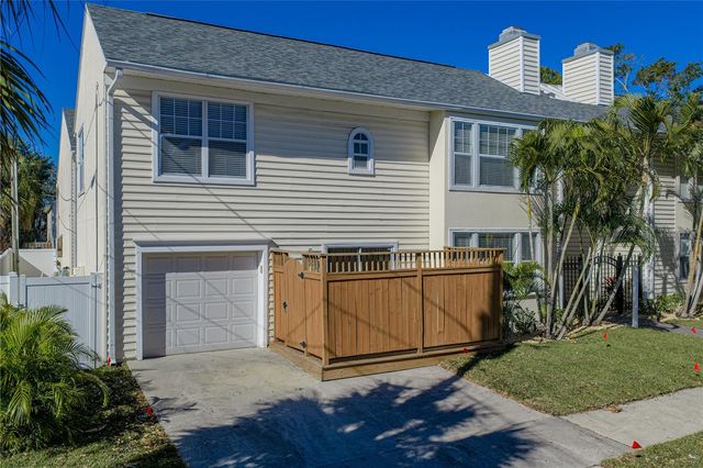 307 S BUNGALOW PARK AVENUE B, Tampa, FL 33609