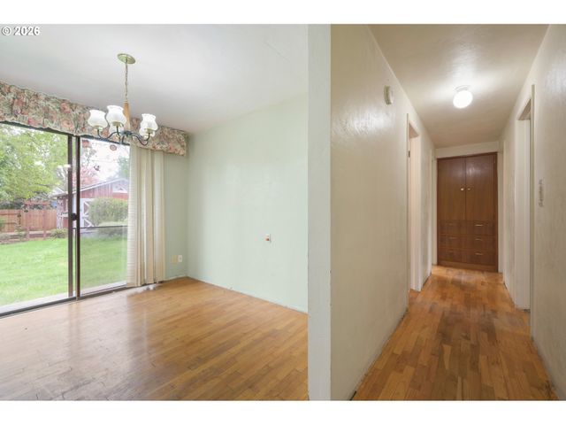 2028 MONTEREY Ln, Eugene, OR 97401