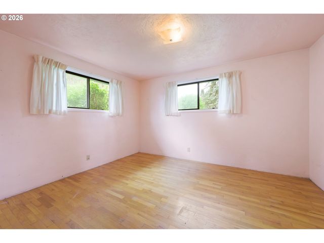 2028 MONTEREY Ln, Eugene, OR 97401