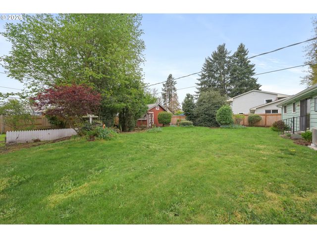 2028 MONTEREY Ln, Eugene, OR 97401