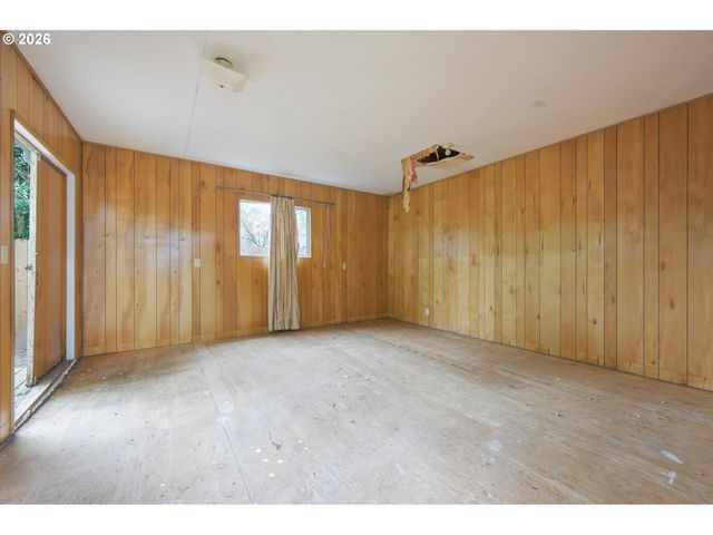 2028 MONTEREY Ln, Eugene, OR 97401