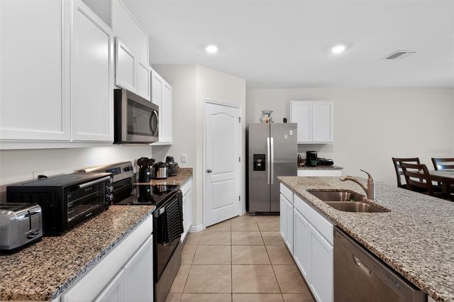 2647 HOUSE FINCH ROAD, St Cloud, FL 34773