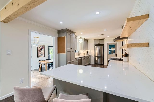 1713 Mariposa DR, Austin, TX 78741