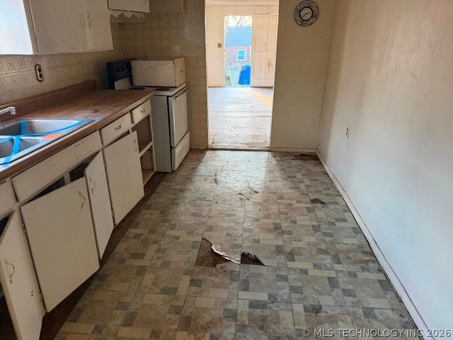 4527 S Waco Avenue, Tulsa, OK 74107