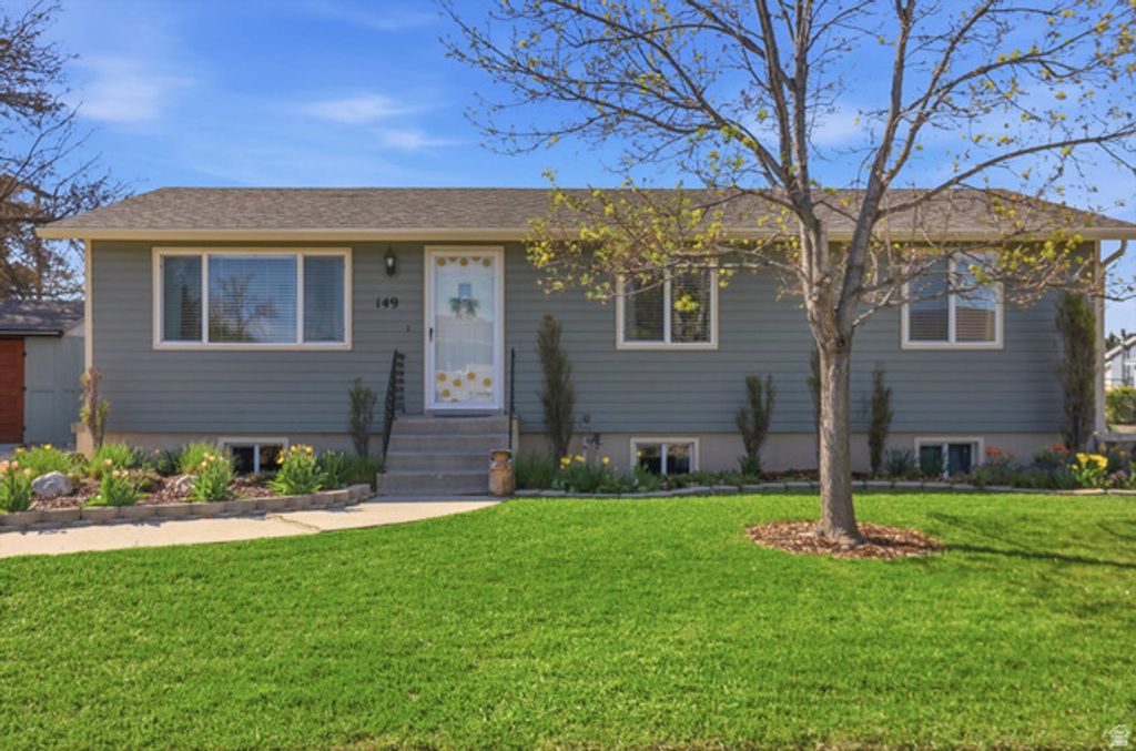 Image 2 of property listing at 149 W 925 S, Garland, UT 84312