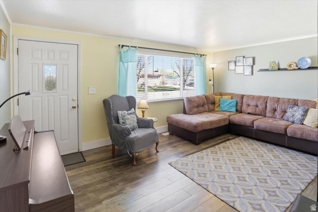 Image 4 of property listing at 149 W 925 S, Garland, UT 84312