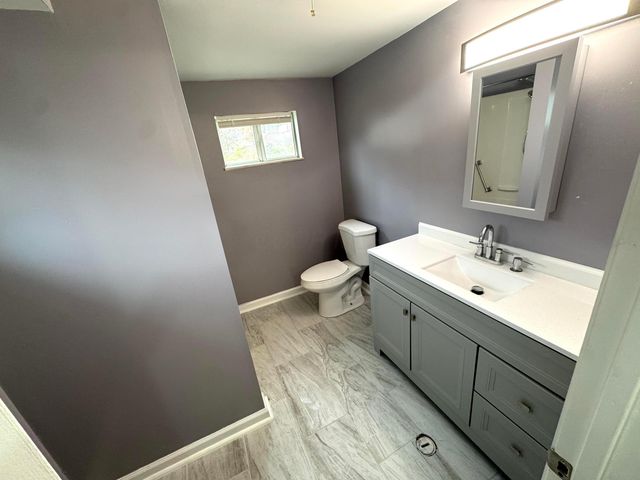 6156 Roselawn Avenue, Columbus, OH 43232