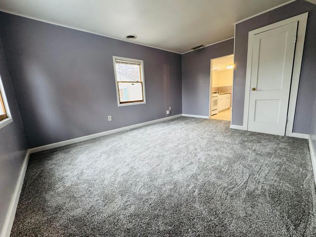 6156 Roselawn Avenue, Columbus, OH 43232