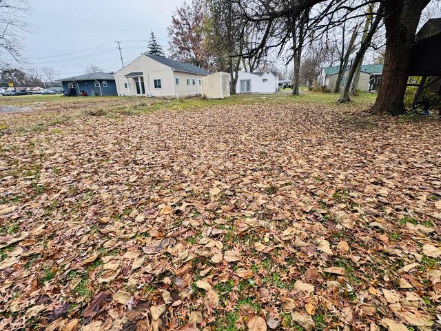 6156 Roselawn Avenue, Columbus, OH 43232