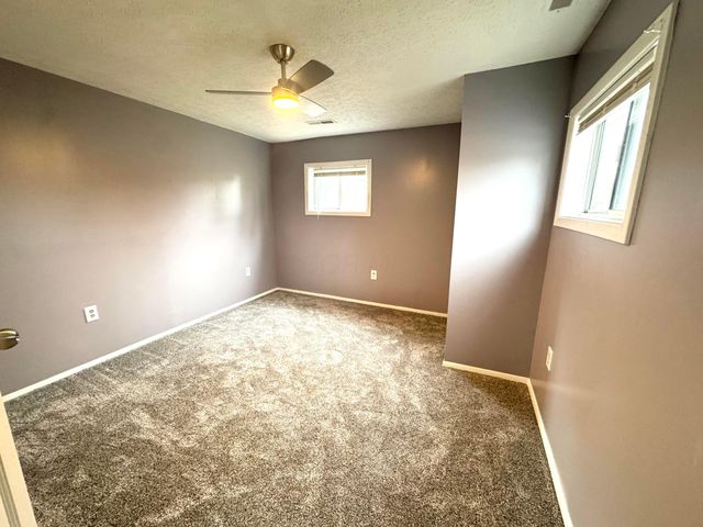 6156 Roselawn Avenue, Columbus, OH 43232