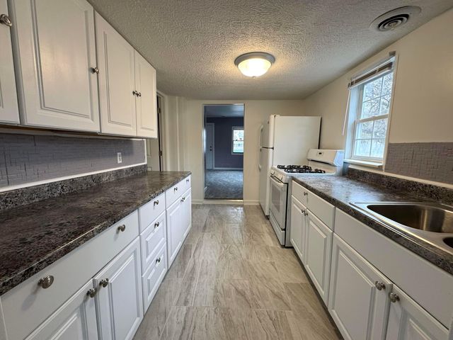 6156 Roselawn Avenue, Columbus, OH 43232