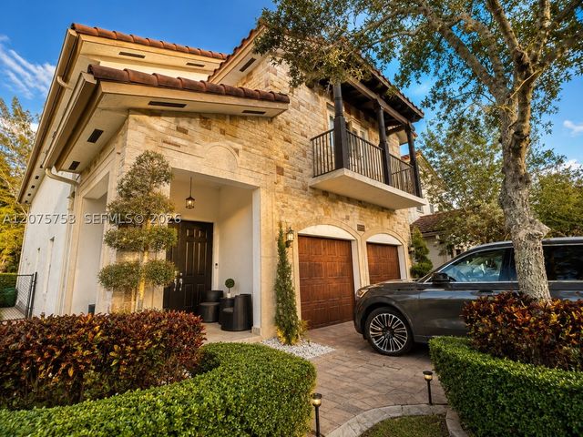6989 NW 104th Ct, Doral, FL 33178