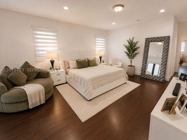 6989 NW 104th Ct, Doral, FL 33178