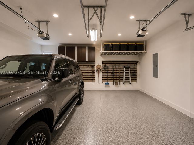 6989 NW 104th Ct, Doral, FL 33178
