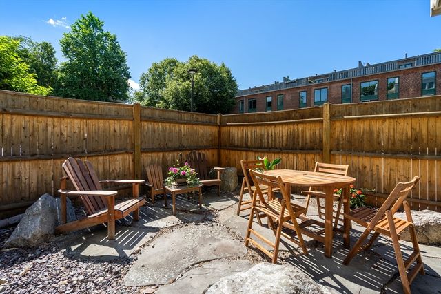 218 Thorndike Street 108B, Cambridge, MA 02141