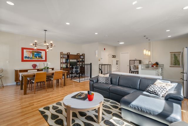 218 Thorndike Street 108B, Cambridge, MA 02141