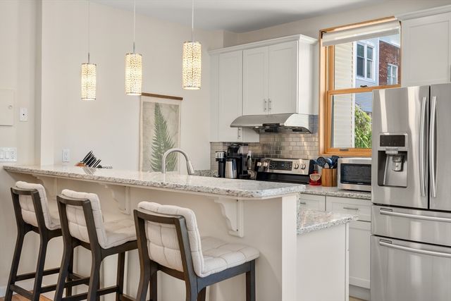 218 Thorndike Street 108B, Cambridge, MA 02141