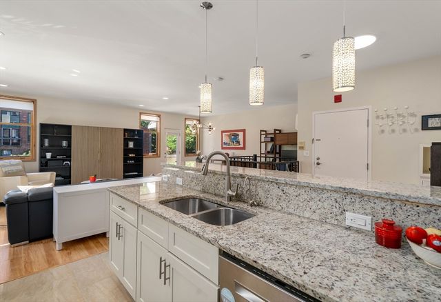 218 Thorndike Street 108B, Cambridge, MA 02141