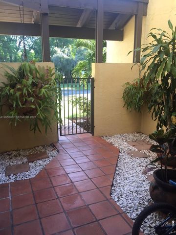 3917 Adra Avenue E46A, Doral, FL 33178