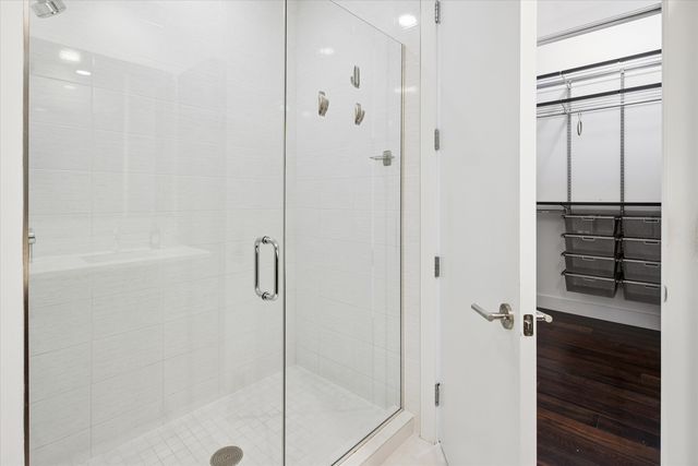 1124 W Adams Street 5E, Chicago, IL 60607