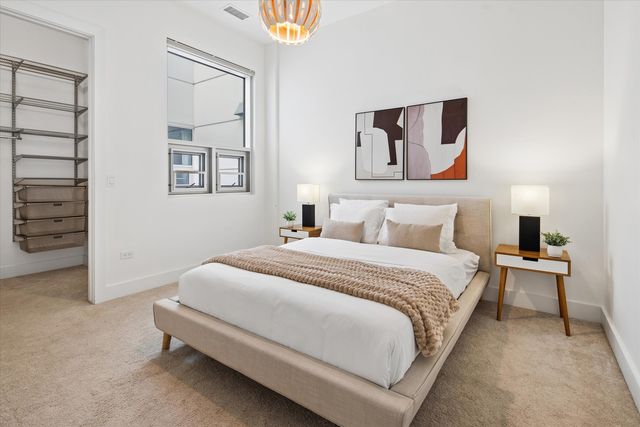 1124 W Adams Street 5E, Chicago, IL 60607