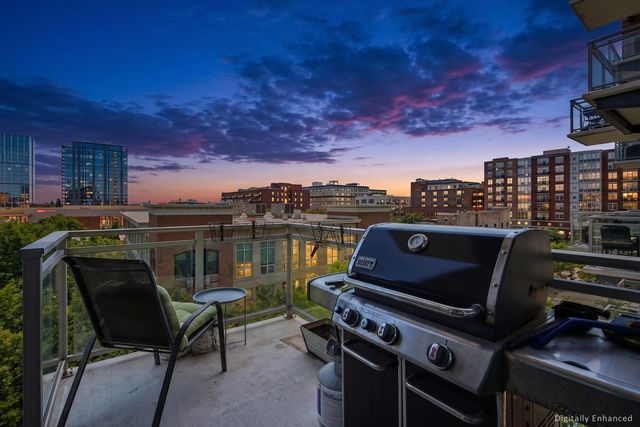 1124 W Adams Street 5E, Chicago, IL 60607